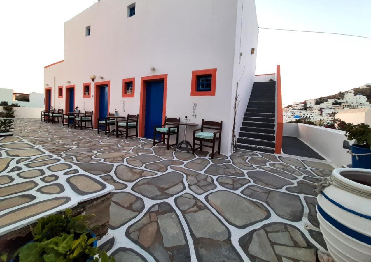 George'S Place Иос Экстерьер фото