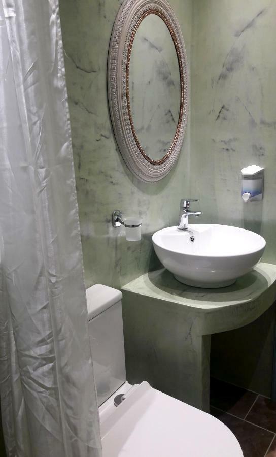 George'S Place Иос Экстерьер фото